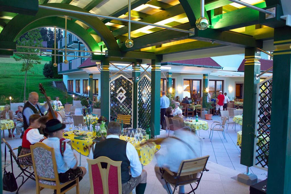 Hotel Irmgard Strass im Attergau Exterior foto